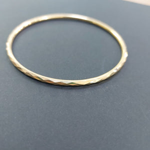 PULSERA RIGIDA ORO 14 K 6.8 GRMS (SEMINUEVO)