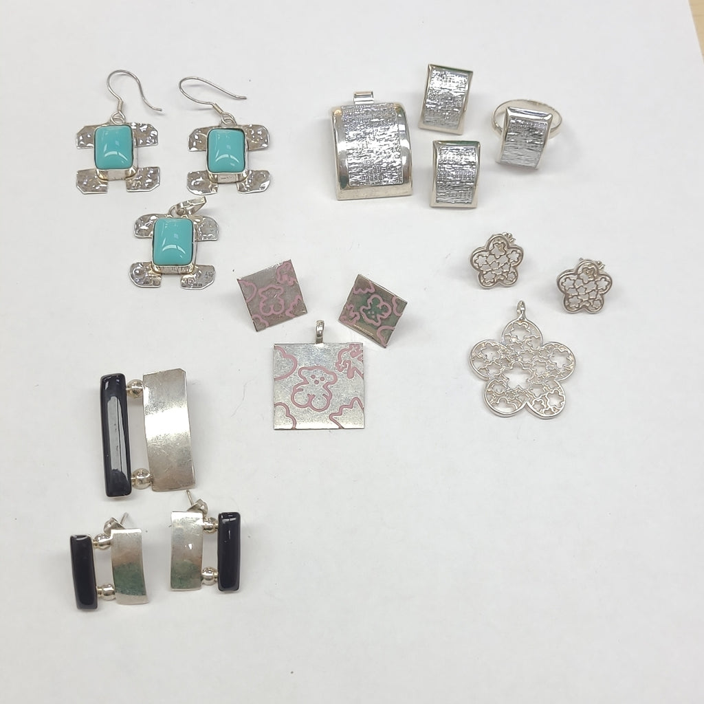 ARETES PAR, DIJE PLATA 44.3 GRMS (SEMINUEVO)