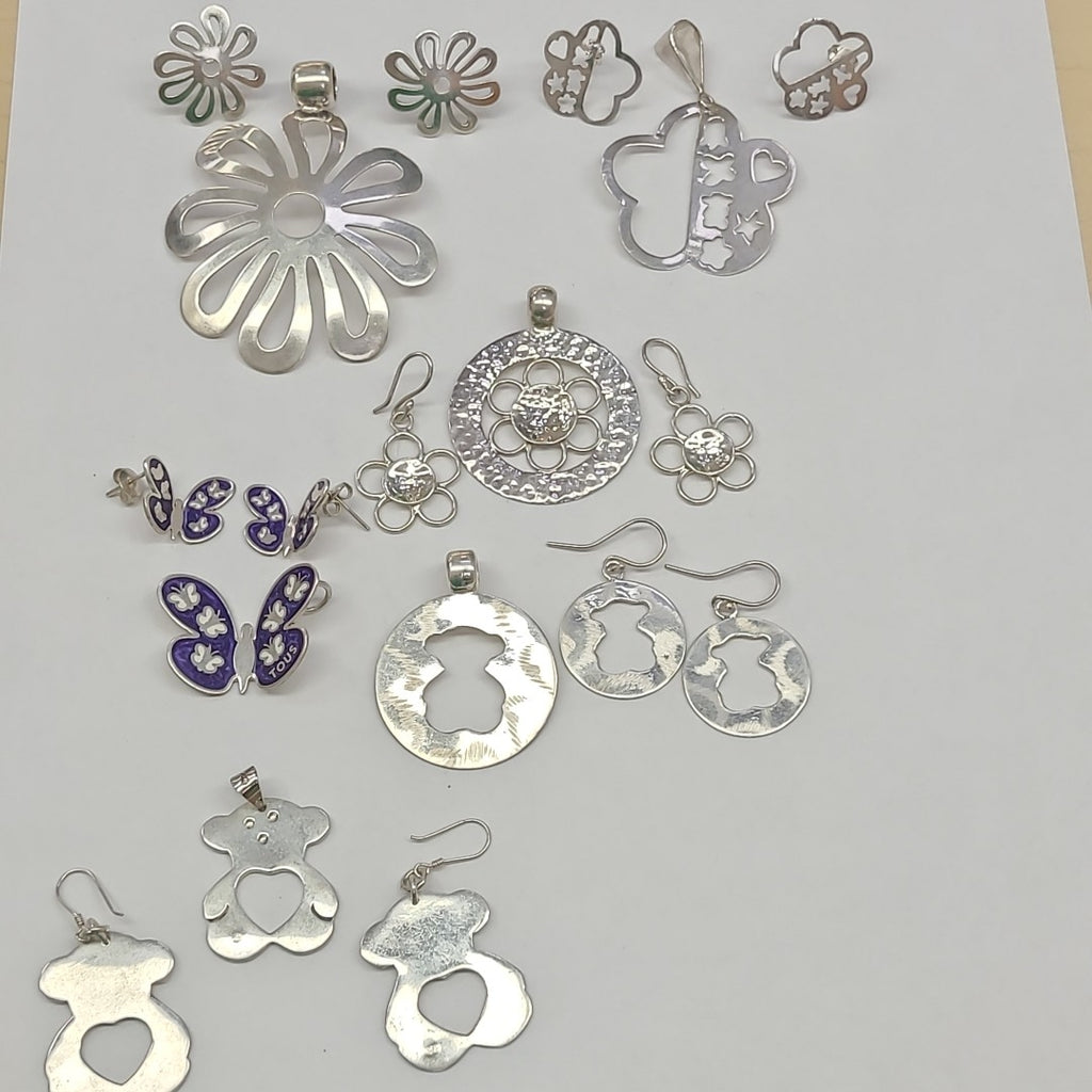 ARETES PAR, DIJE PLATA 61.4 GRMS (SEMINUEVO)