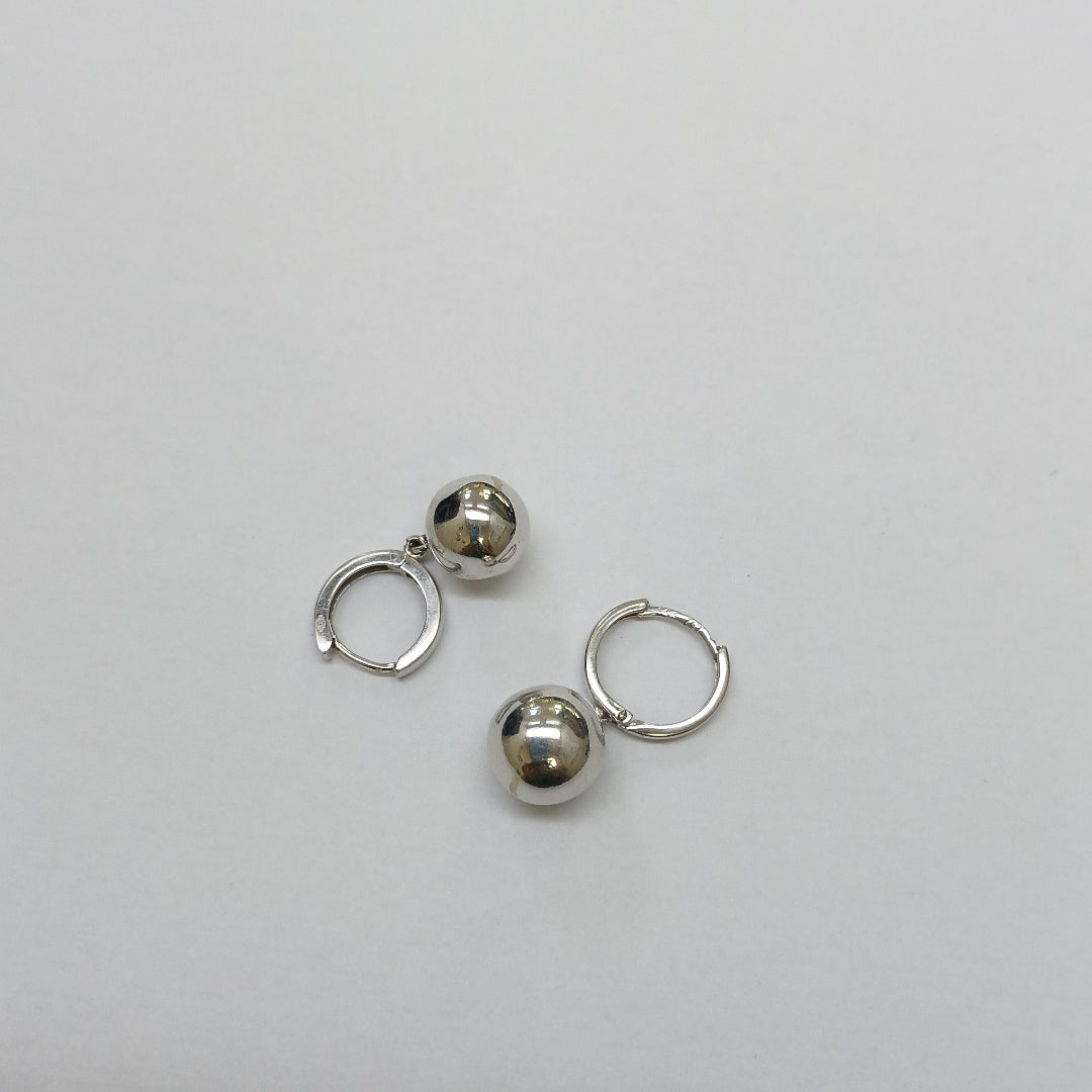 ARETES PAR ORO 14 K 2.8 GRMS (SEMINUEVO)