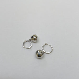 ARETES PAR ORO 14 K 2.8 GRMS (SEMINUEVO)