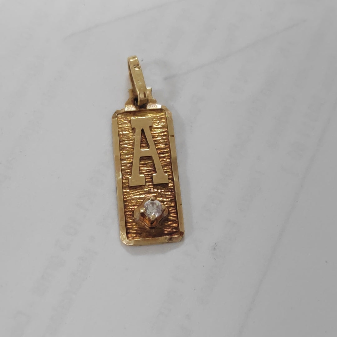 DIJE ORO 14 K 1.6 GRMS (SEMINUEVO)