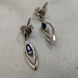 ARETES PAR ORO 18 K 2.8 GRMS (SEMINUEVO)