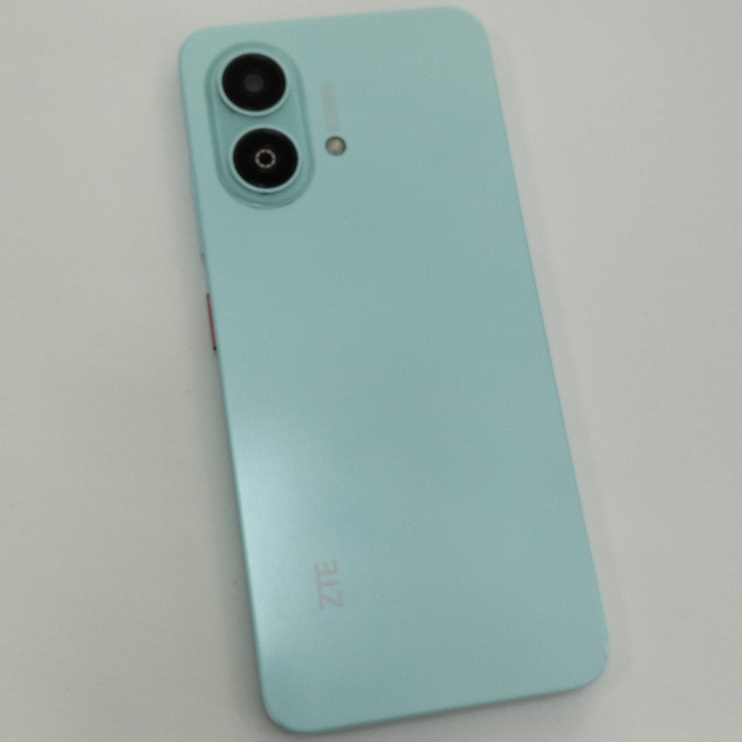 CELULAR ZTE BLADE A35E Z2466 (2024) 64 GB 2 GB RAM (SEMINUEVO)