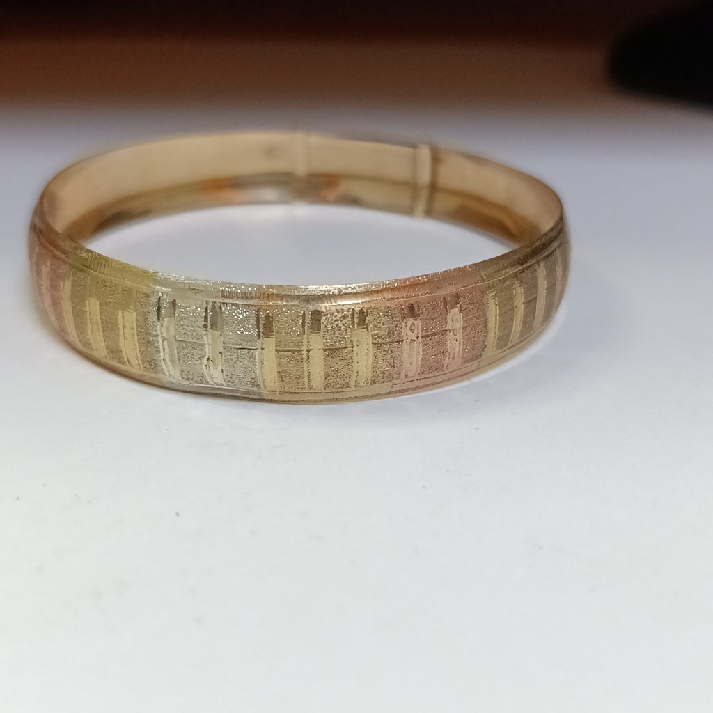 PULSERA RIGIDA ORO 10 K 9.4 GRMS (SEMINUEVO)