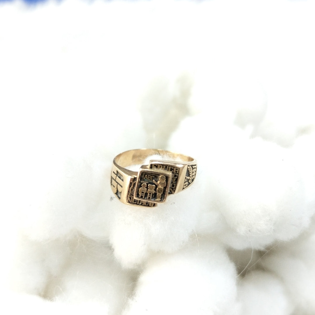 ANILLO CONMEMORATIVO ORO 14 K 5.8 GRMS (SEMINUEVO)