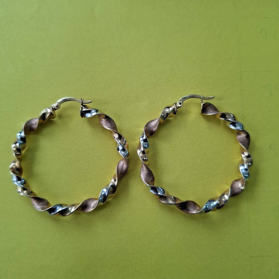 ARETES PAR ORO 10 K 3.2 GRMS (SEMINUEVO)
