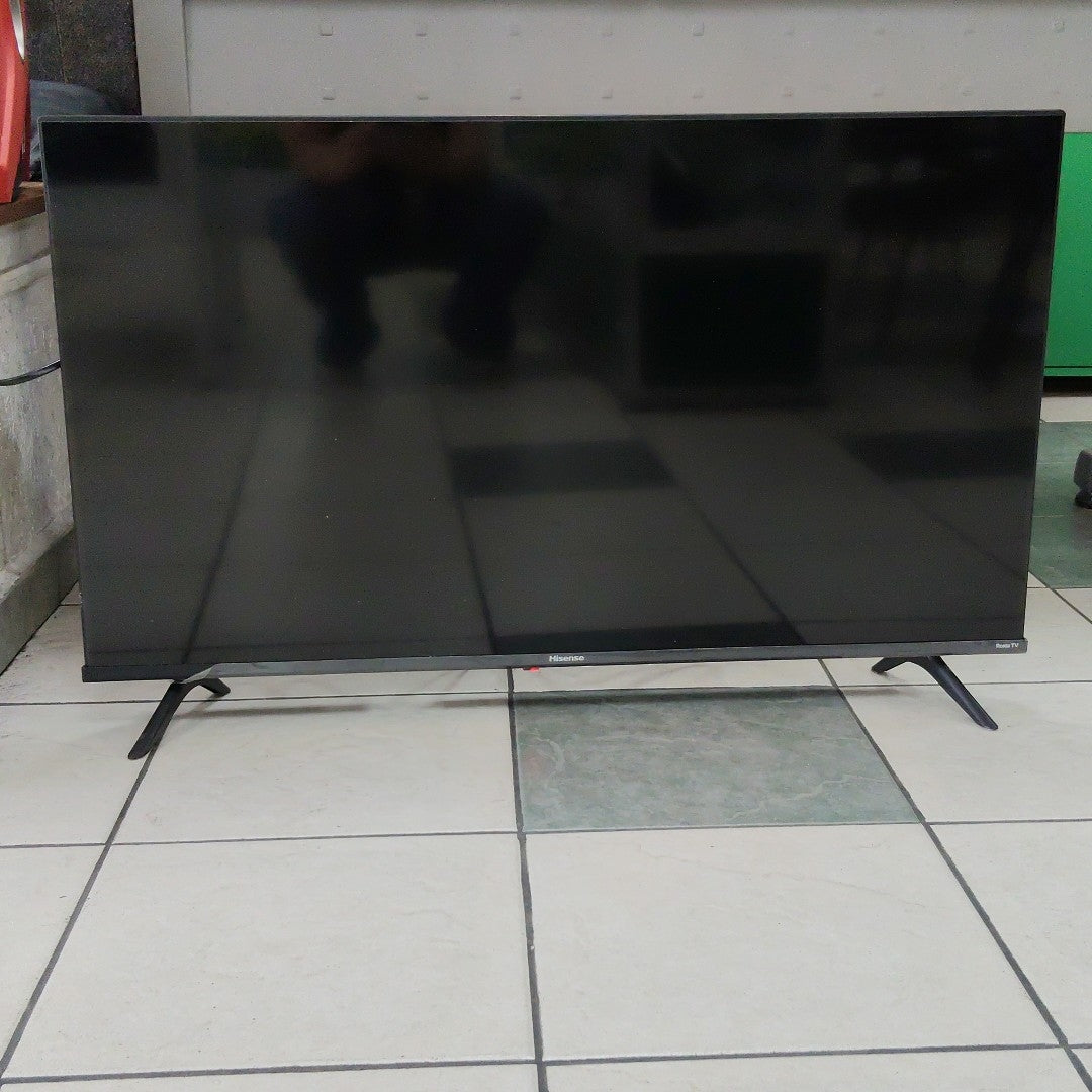 PANTALLA HISENSE 40H4030F4 (2025) 40" LED FULL HD (SEMINUEVO)