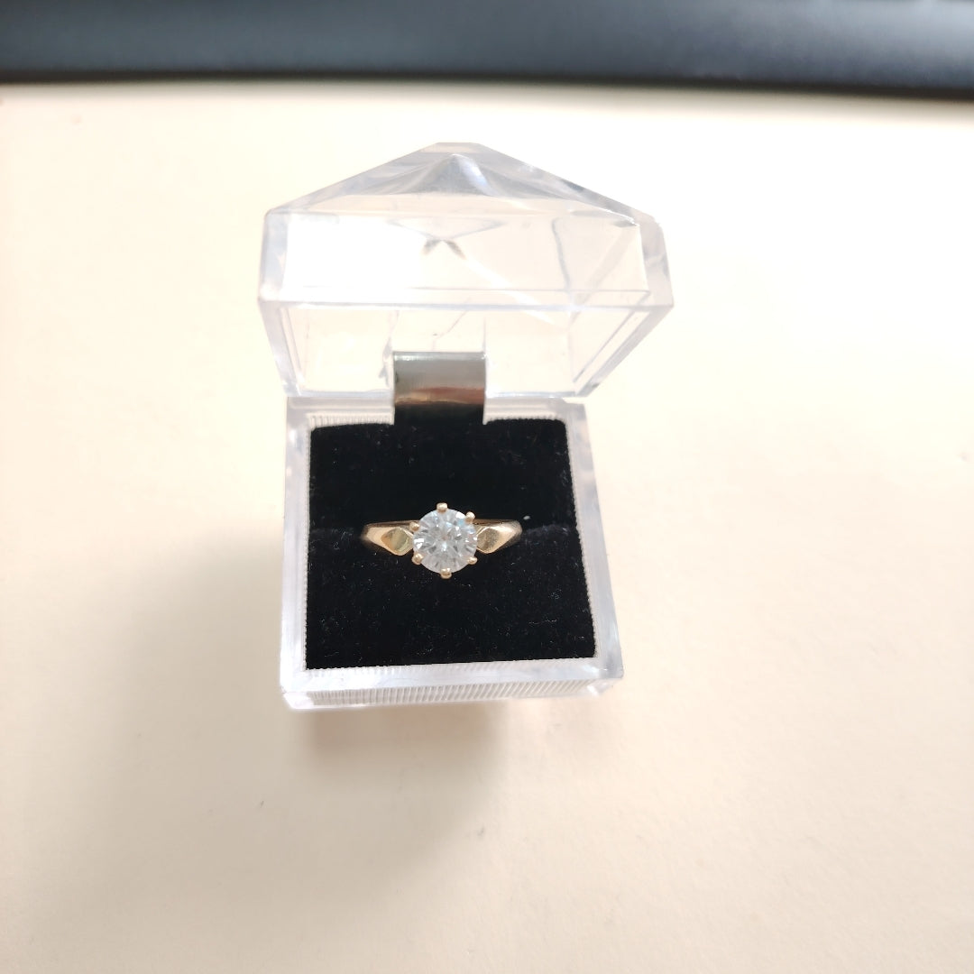 SOLITARIO ORO 14 K 3.5 GRMS (SEMINUEVO)