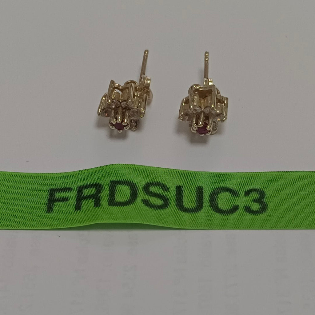 ARETES PAR ORO 14 K 2.9 GRMS (SEMINUEVO)