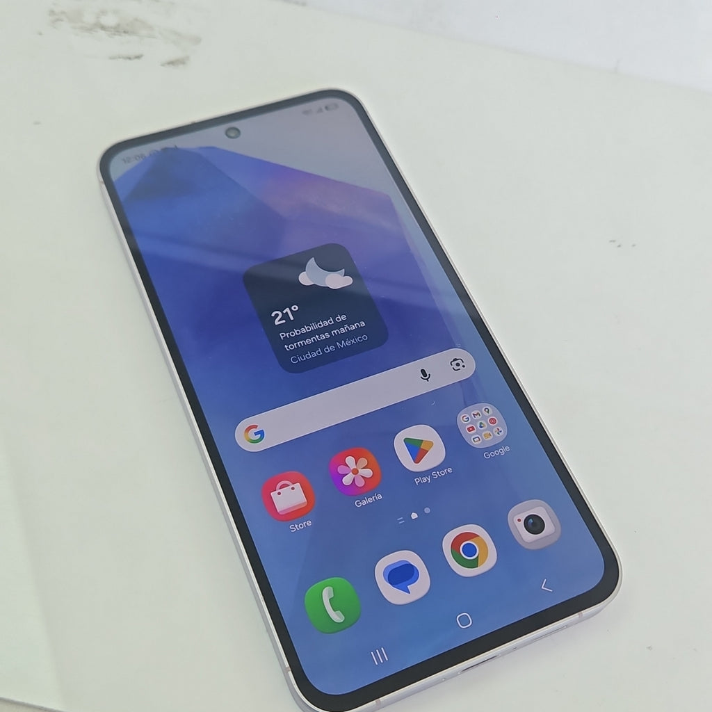 CELULAR SAMSUNG GALAXY A55 5G SM-A556E (2024) 256 GB 8 GB RAM (SEMINUEVO)