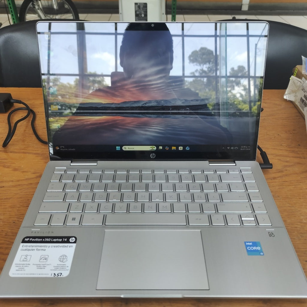 LAPTOP HP PAVILION X360 14-EK1013LA (2 EN 1) (2025) 512 GB SSD 8 GB RAM (SEMINUEVO)