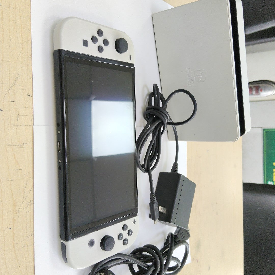 CONSOLA DE VIDEOJUEGO NINTENDO SWITCH OLED 64 GB (SEMINUEVO)