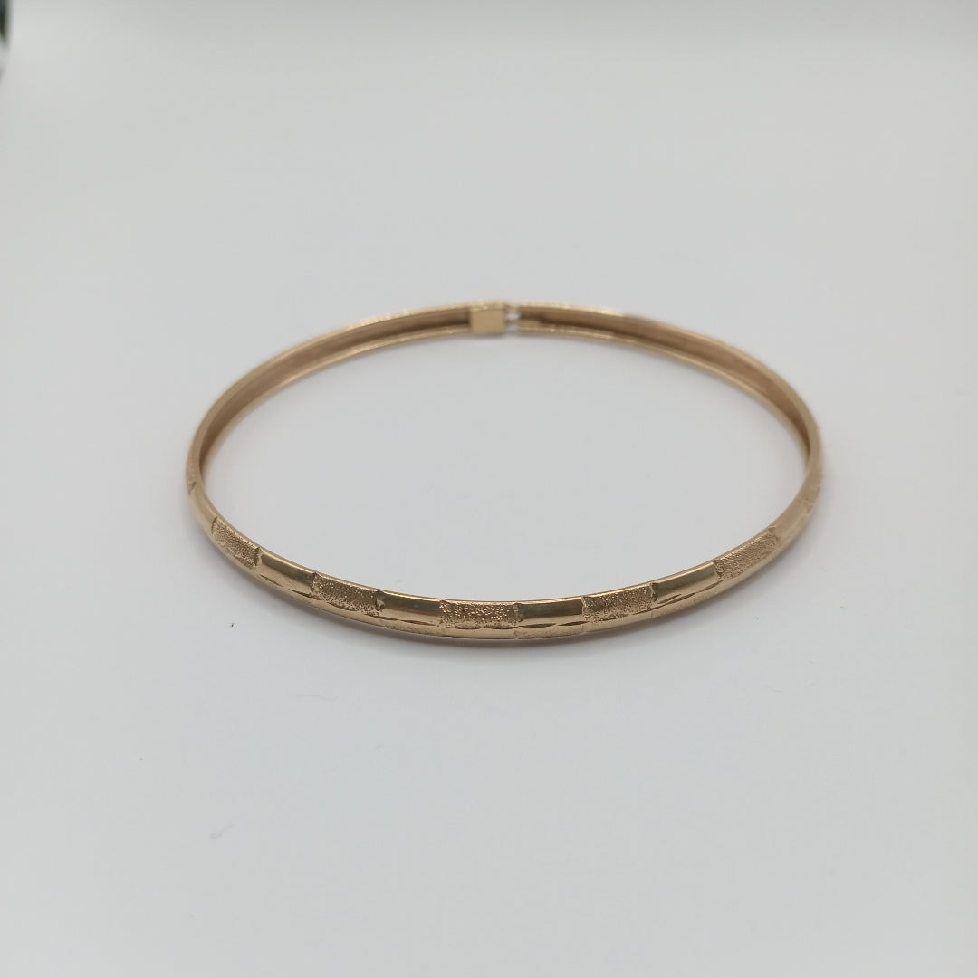 PULSERA RIGIDA ORO 14 K 3.4 GRMS (SEMINUEVO)