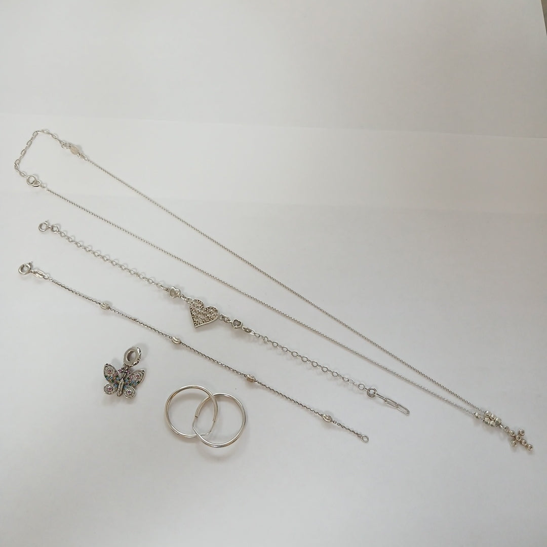 ARRACADAS PAR, DIJE, GARGANTILLA, PULSERA PLATA 11.4 GRMS (SEMINUEVO)