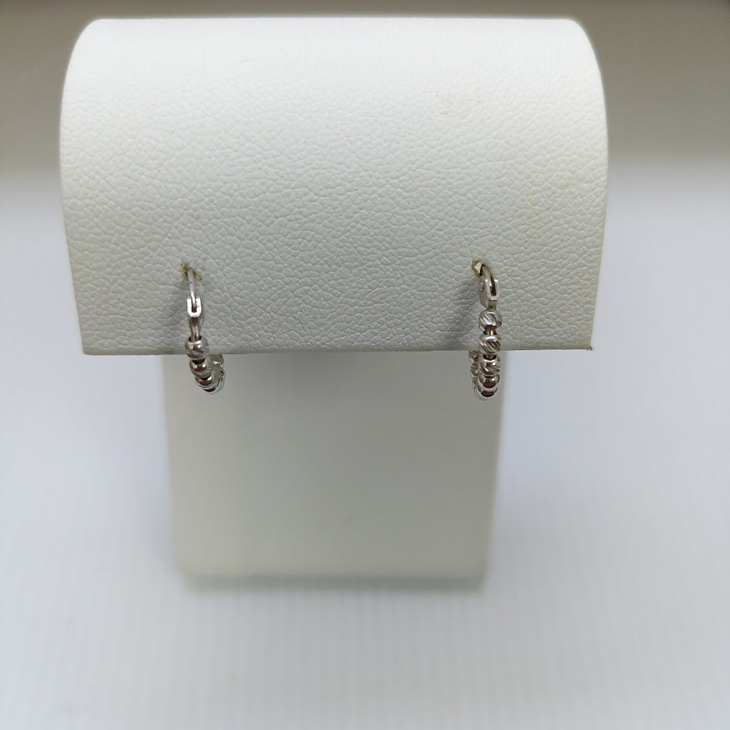 ARRACADAS PAR ORO BLANCO 14 K 1.4 GRMS (SEMINUEVO)