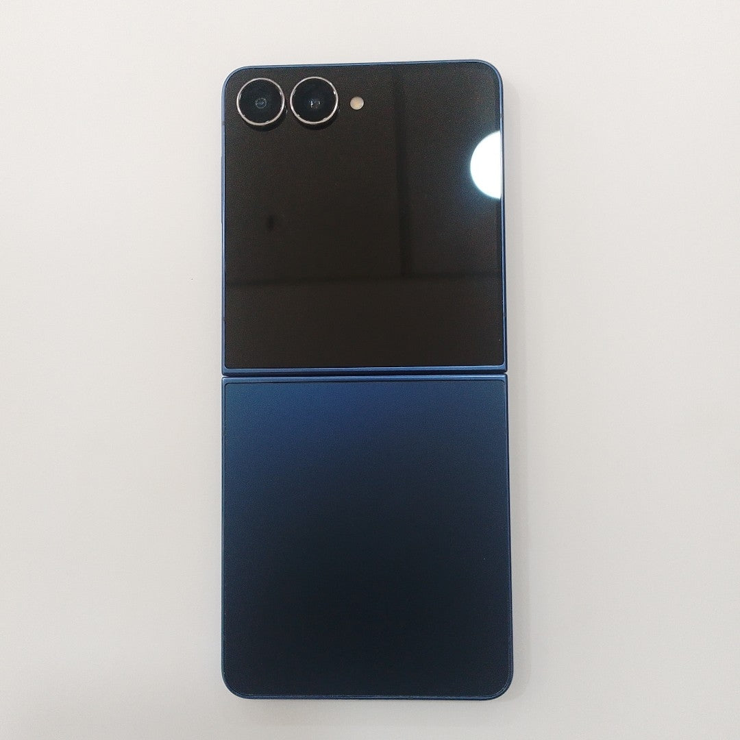 CELULAR SAMSUNG GALAXY Z FLIP 7 SM-F766B (2025) 512 GB 12 GB RAM (SEMINUEVO)