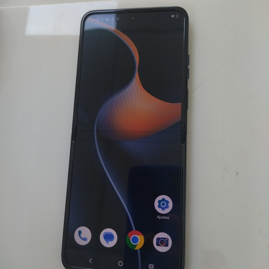 CELULAR MOTOROLA RAZR 60 XT2553-1 (2025) 512 GB 12 GB RAM (SEMINUEVO)