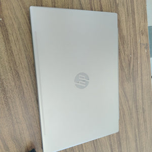 LAPTOP HP PAVILION 15-CW1012LA (2023) 1 TB + 128 GB SSD 12 GB RAM (SEMINUEVO)