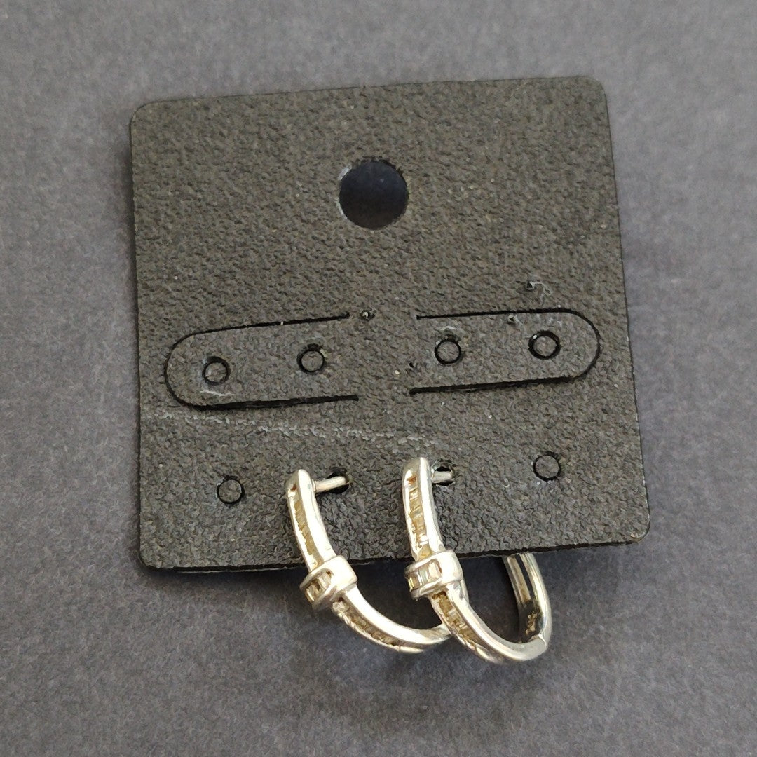 ARETES PAR ORO BLANCO 14 K 2.4 GRMS (SEMINUEVO)