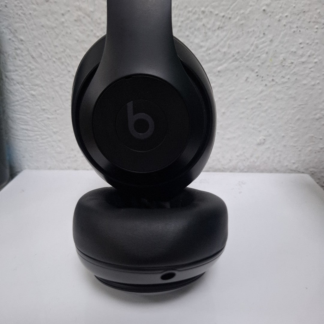 AUDIFONOS BEATS STUDIO PRO INALAMBRICO OVER EAR (SEMINUEVO)