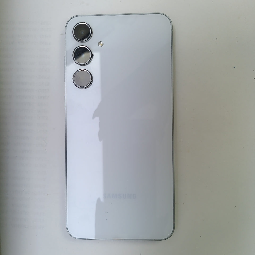 CELULAR SAMSUNG GALAXY A55 5G SM-A556E (2024) 256 GB 8 GB RAM (SEMINUEVO)
