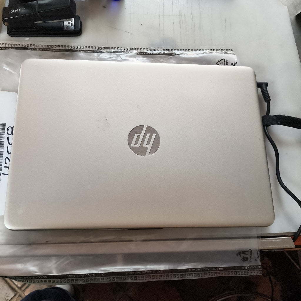 LAPTOP HP 14-DQ2502LA (2022) 256 GB SSD 8 GB RAM (SEMINUEVO)