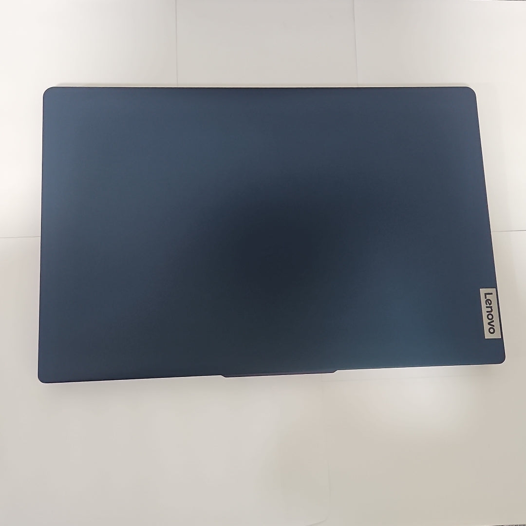LAPTOP LENOVO IDEAPAD SLIM 3 15IAN8 (2024) 256 GB SSD 8 GB RAM (SEMINUEVO)