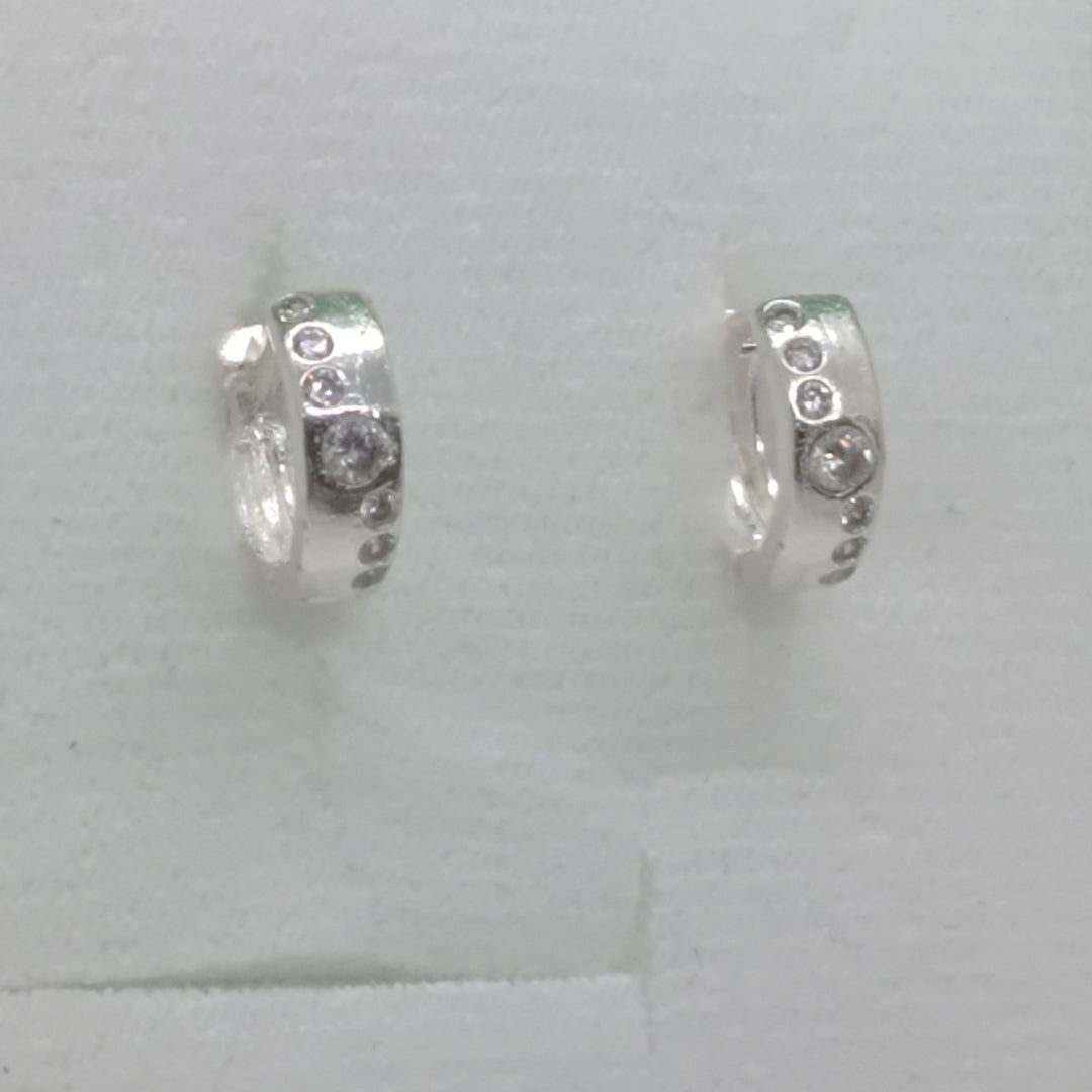 ARRACADAS C/CIRCONIAS PLATA .925 2.4 GR (NUEVO)