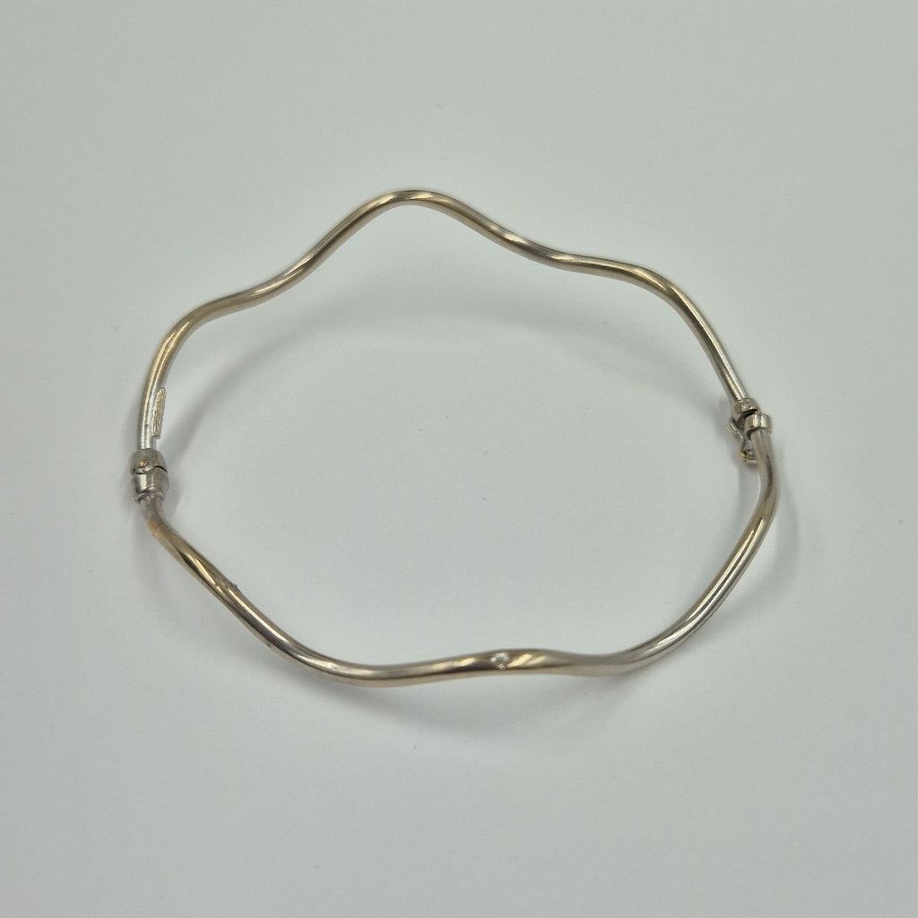 PULSERA RIGIDA ORO, ORO BLANCO 14 K 2.7 GRMS (SEMINUEVO)
