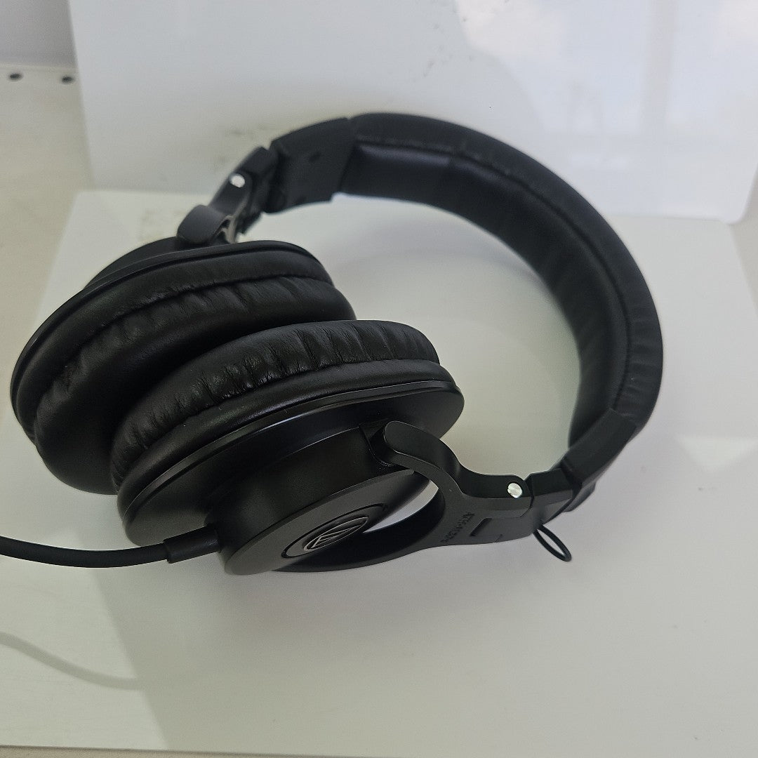 AUDIFONOS AUDIO-TECHNICA ATH-M30X ALAMBRICO OVER EAR (SEMINUEVO)