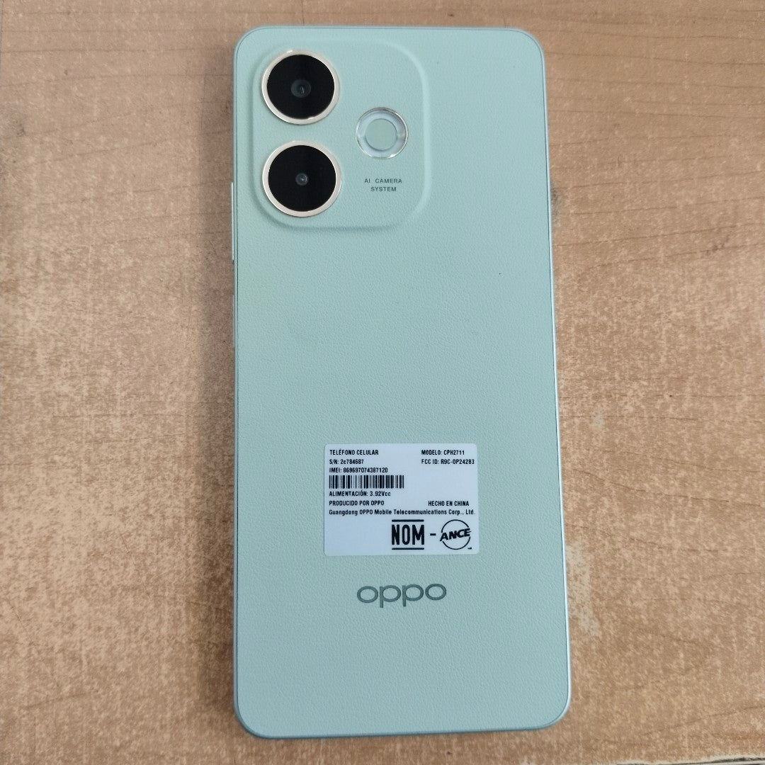 CELULAR OPPO A5 PRO CPH2711 (2025) 256 GB 8 GB RAM (SEMINUEVO)