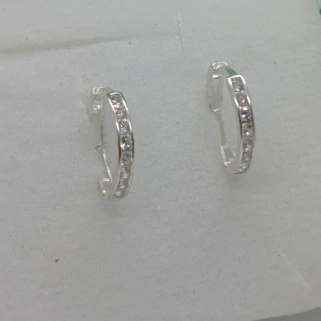 ARRACADAS C/CIRCONIAS PLATA .925 2.1 GR (NUEVO)