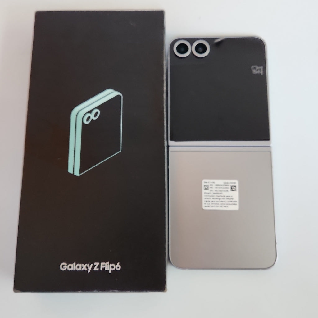 CELULAR SAMSUNG GALAXY Z FLIP6 SM-F741B (2024) 256 GB 12 GB RAM (SEMINUEVO)
