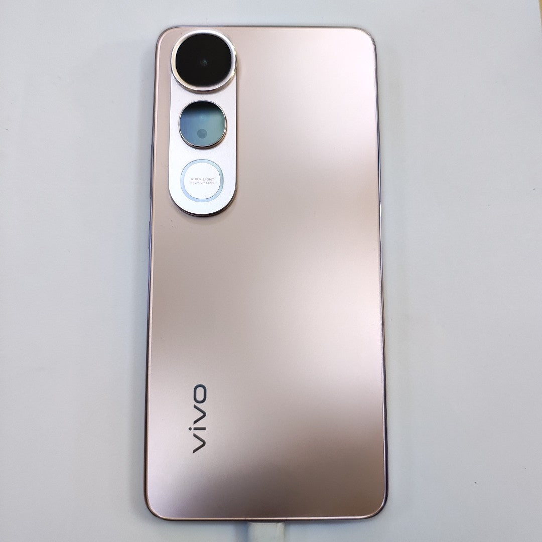 CELULAR VIVO V50 LITE 5G V2440 (2025) 256 GB 12 GB RAM (SEMINUEVO)