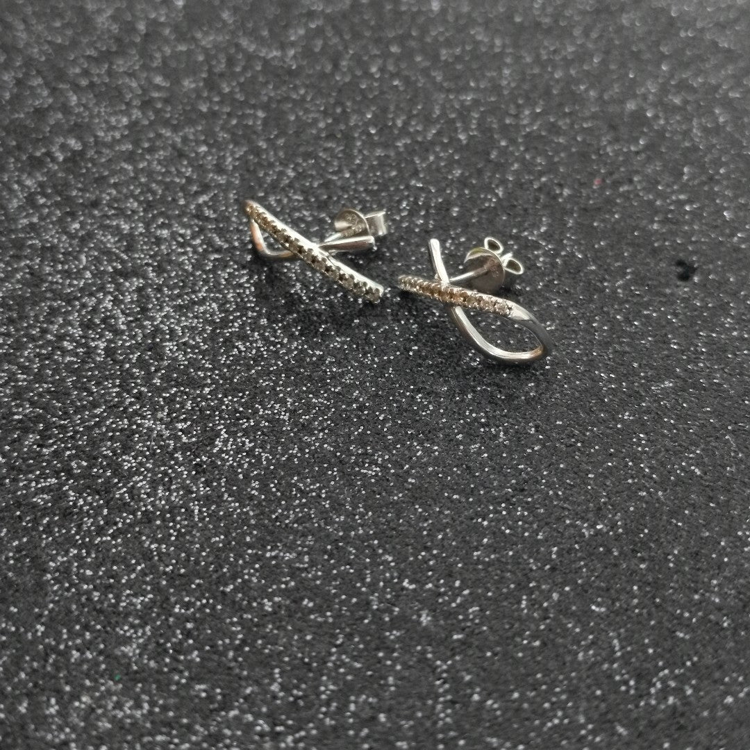 BROQUELES PAR ORO, ORO BLANCO 14 K 1.7 GRMS (SEMINUEVO)