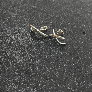 BROQUELES PAR ORO, ORO BLANCO 14 K 1.7 GRMS (SEMINUEVO)