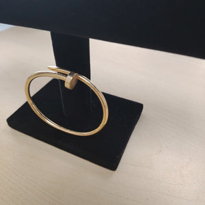 PULSERA RIGIDA ORO 18 K 33.6 GRMS (SEMINUEVO)