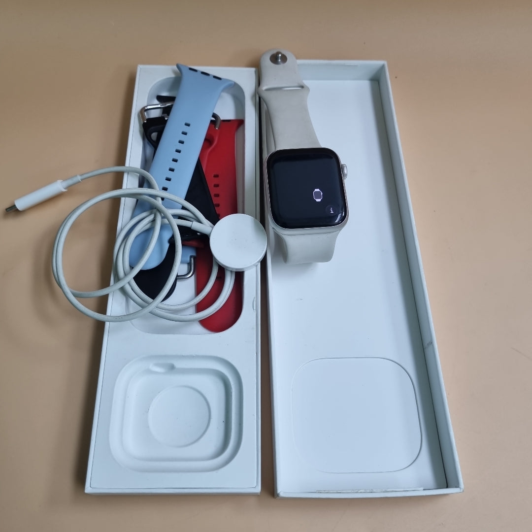SMARTWATCH APPLE SE 2 ALUMINIO A2723 44 MM GPS (SEMINUEVO)