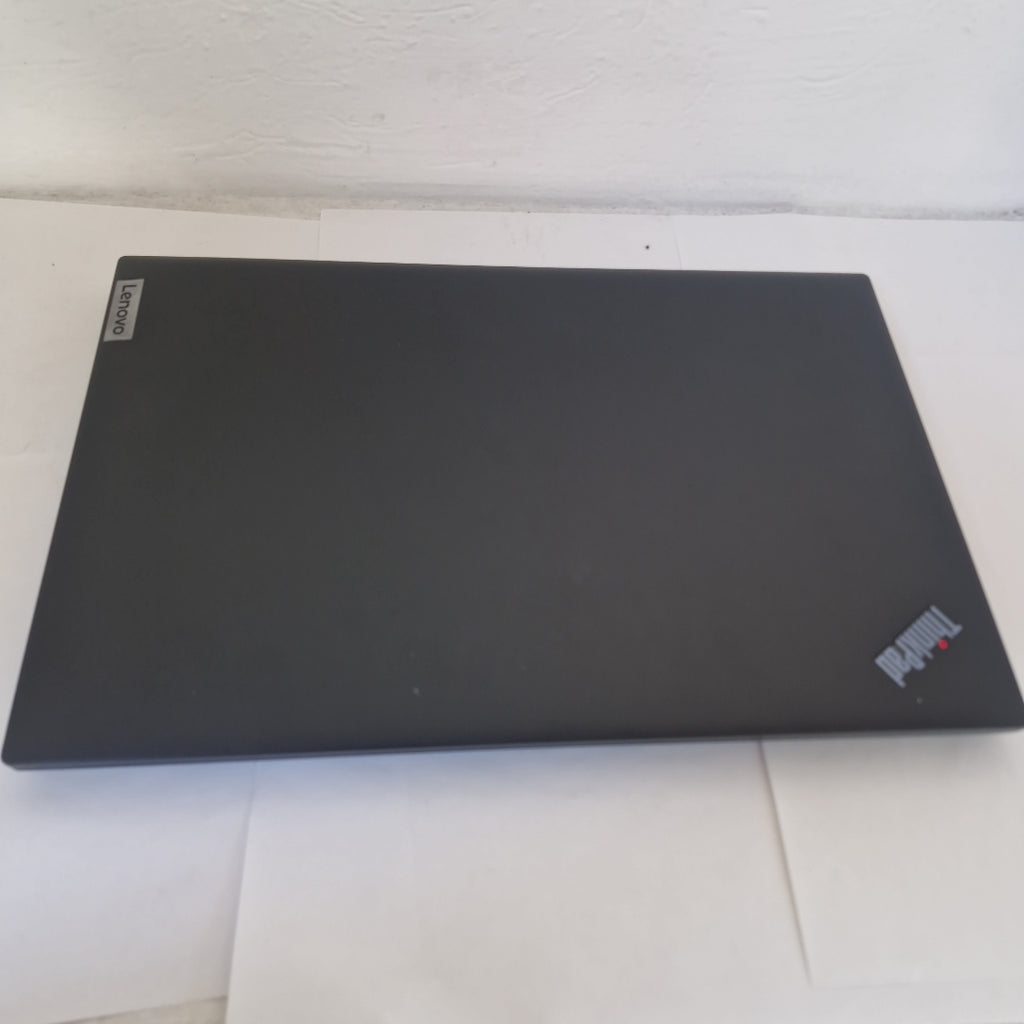 LAPTOP LENOVO THINKPAD L15 GEN 4 (2024) 512 GB SSD 32 GB RAM (SEMINUEVO)