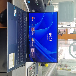 LAPTOP ASUS ZENBOOK FLIP 15 Q529Z (2 EN 1) (2022) 512 GB SSD 16 GB RAM (SEMINUEVO)