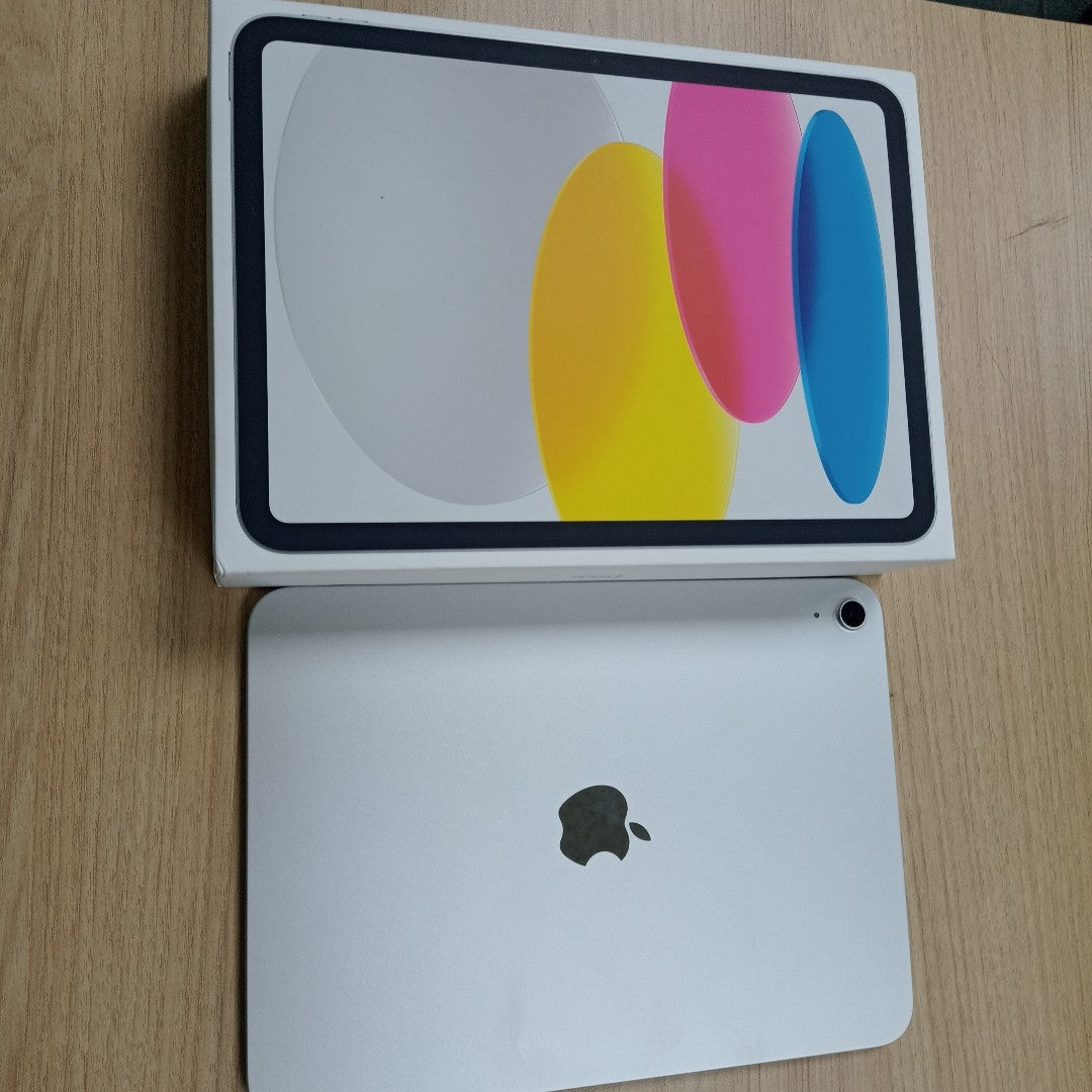 TABLETA APPLE IPAD A16 A3354 (2025) 128 GB 6 GB RAM (SEMINUEVO)
