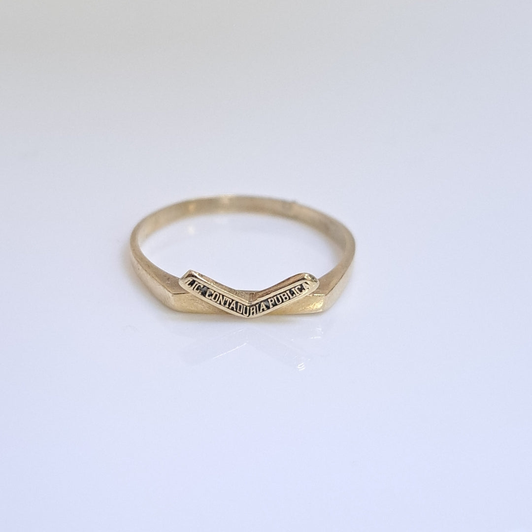 ANILLO DE GRADUACIÓN ORO 10 K 1.3 GRMS (SEMINUEVO)