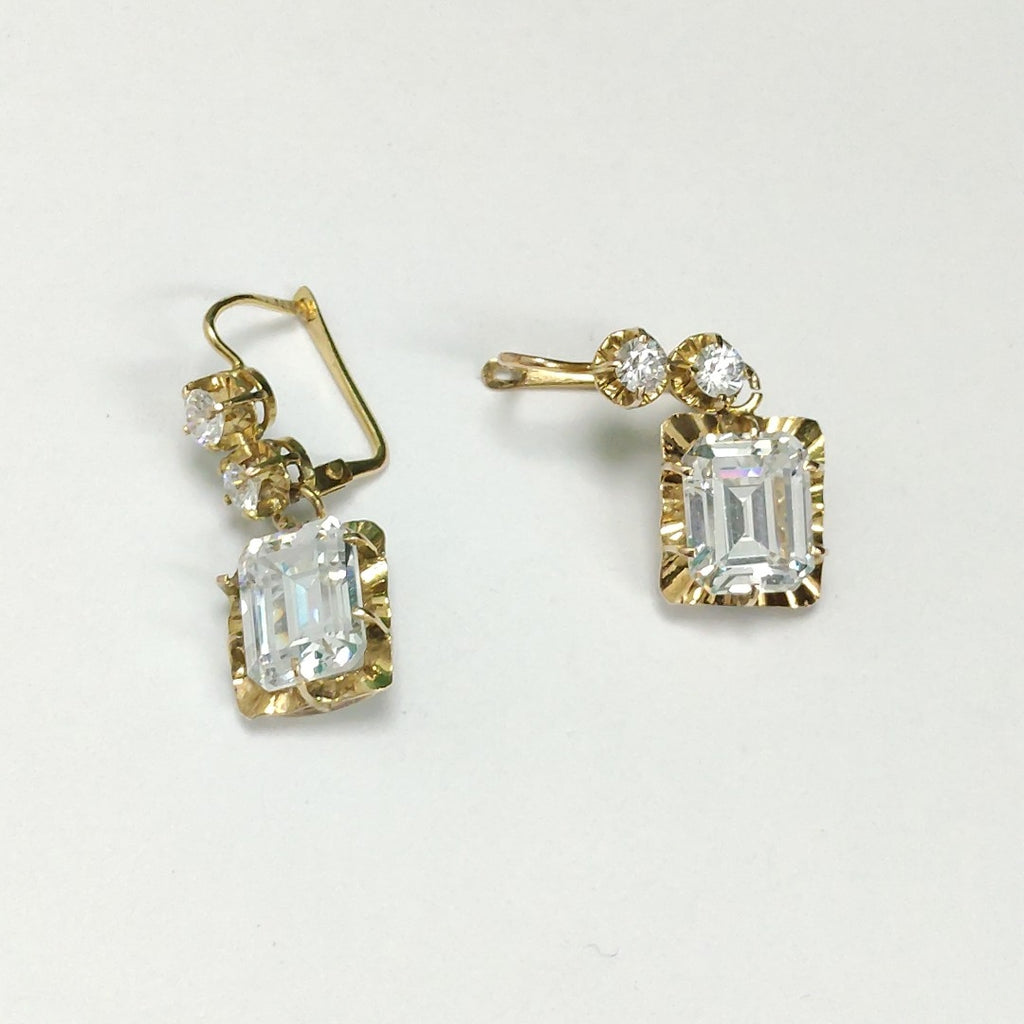 ARETES PAR ORO 14 K 5.7 GRMS (SEMINUEVO)