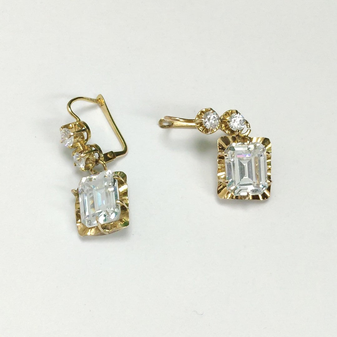 ARETES PAR ORO 14 K 5.7 GRMS (SEMINUEVO)