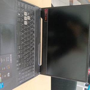 LAPTOP ASUS TUF GAMING F15 FX506HCB-HN144W (2023) 512 GB SSD 32 GB RAM (SEMINUEVO)