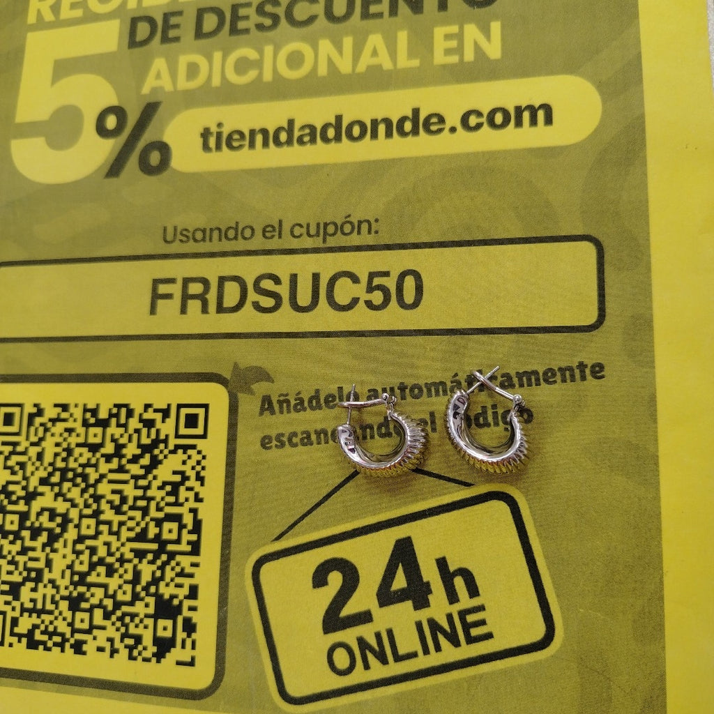 ARRACADAS PAR ORO BLANCO 14 K 5.4 GRMS (SEMINUEVO)