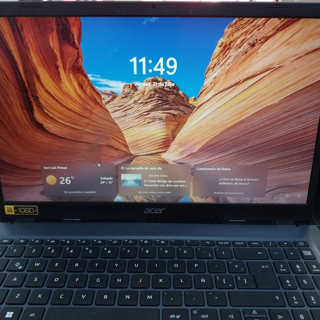 LAPTOP ACER ASPIRE 3 A315-24P-R8H5 (2023) 512 GB SSD 8 GB RAM (SEMINUEVO)