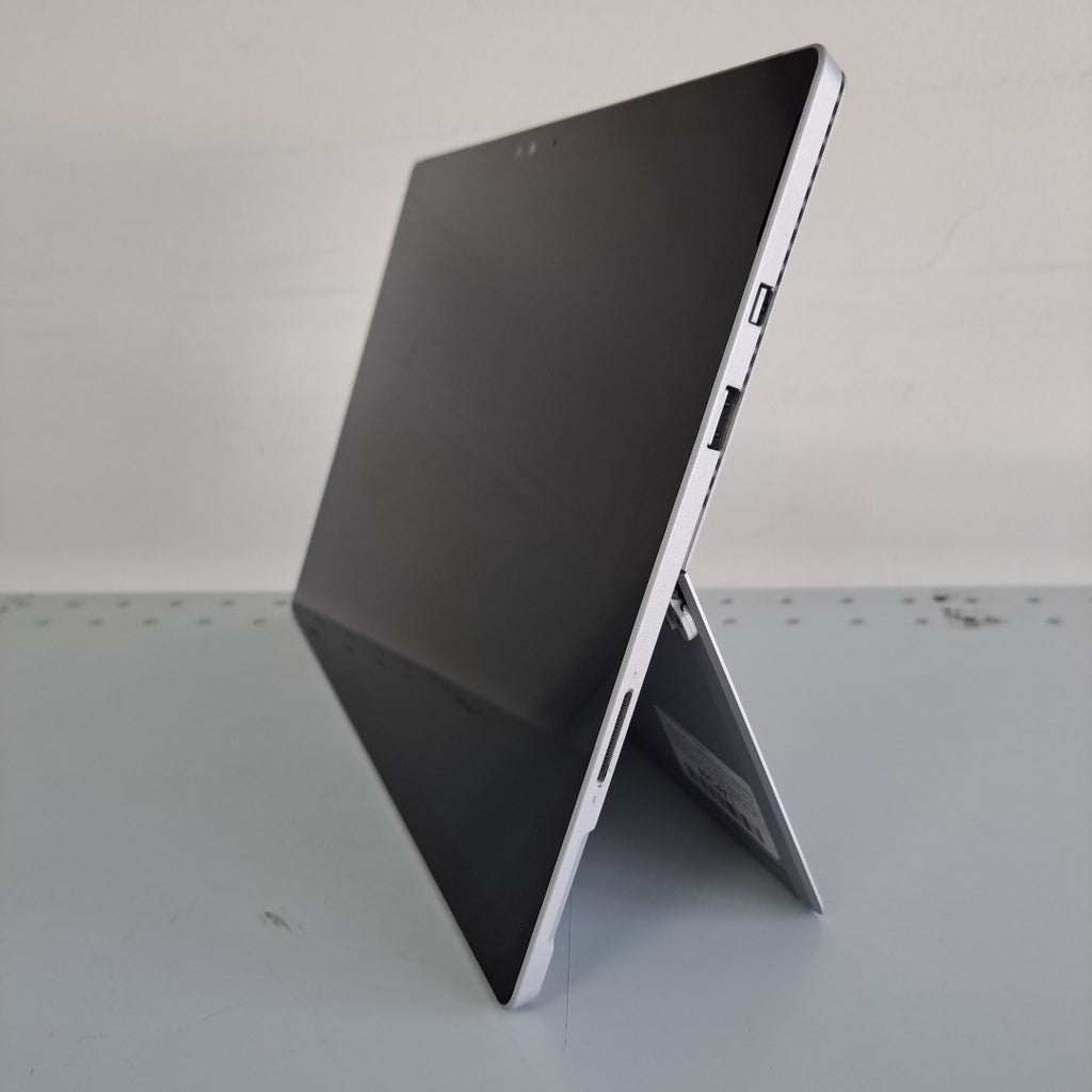 TABLETA MICROSOFT SURFACE PRO 4 1724 256 GB SSD 8 GB RAM (SEMINUEVO)
