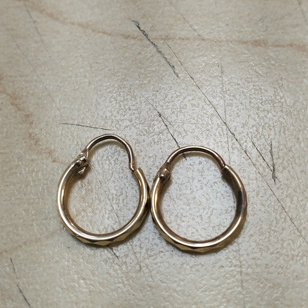 ARRACADAS PAR ORO 10 K 0.6 GRMS (SEMINUEVO)